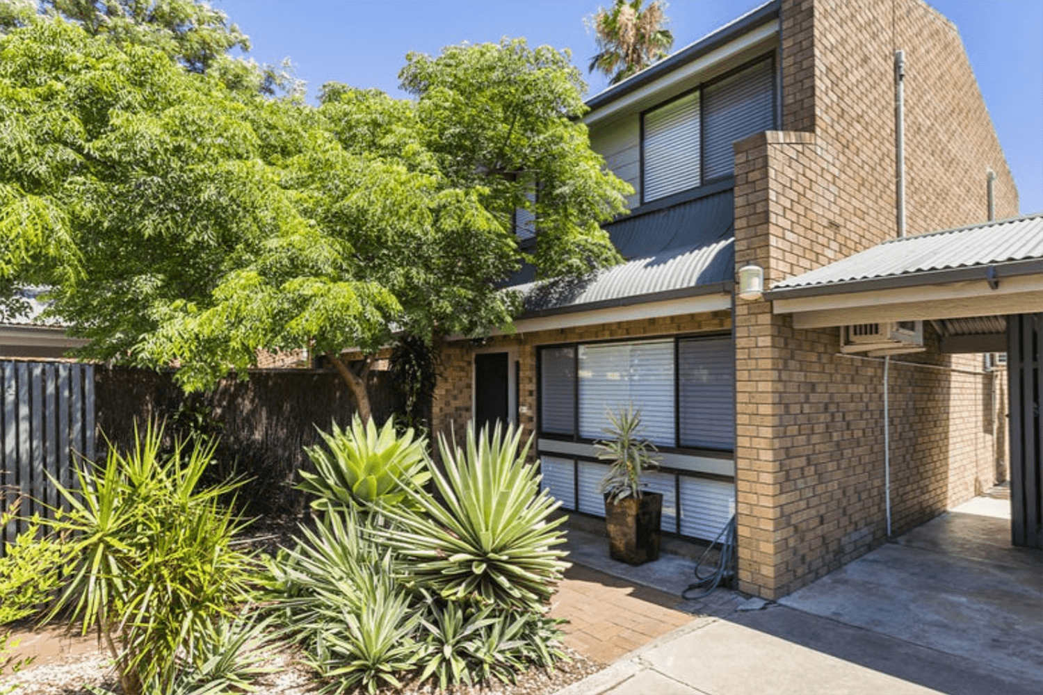 Leicester Street, Parkside